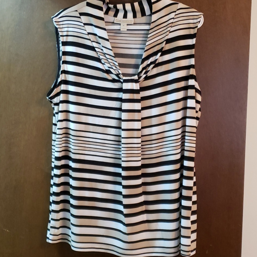 Dana Buchman Sleeveless Blouse